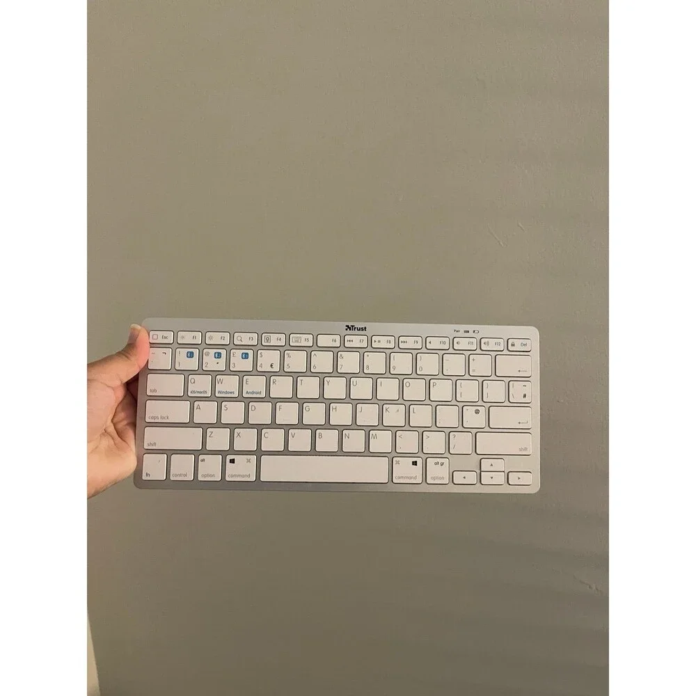 Bluetooth keyboard